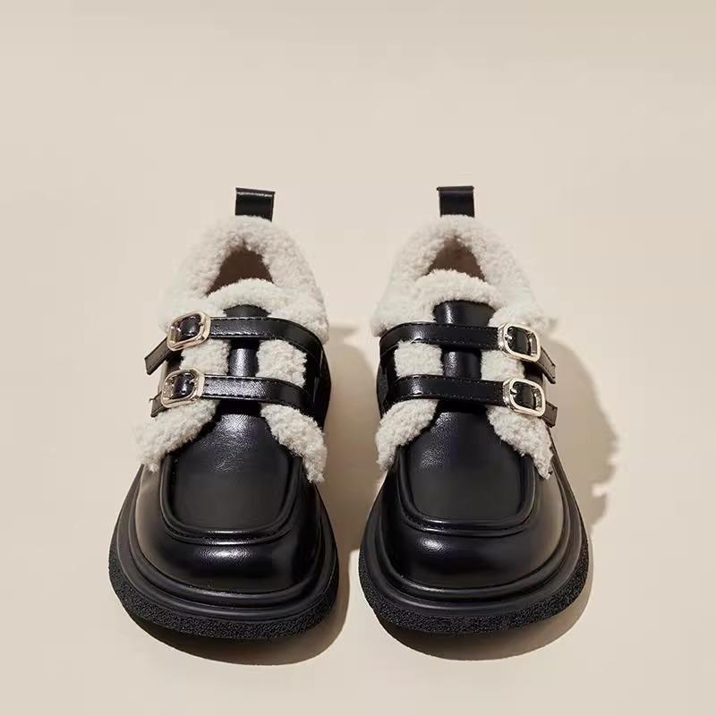 

Женские кожаные туфли в британском стиле 2024 года, теплые туфли-лоферы на толстой платформе с высокой подошвой и шнуровкой для женщин 40 чёрный