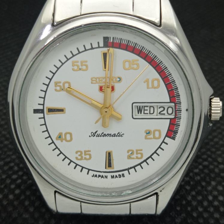 POUŽITÉ VINTAGE SEIKO 5 AUTOMATIC 7S26A JAPONSKO PÁNSKÉ BÍLÉ HODINKY 621b-a413551-2 SKU621b-a413551