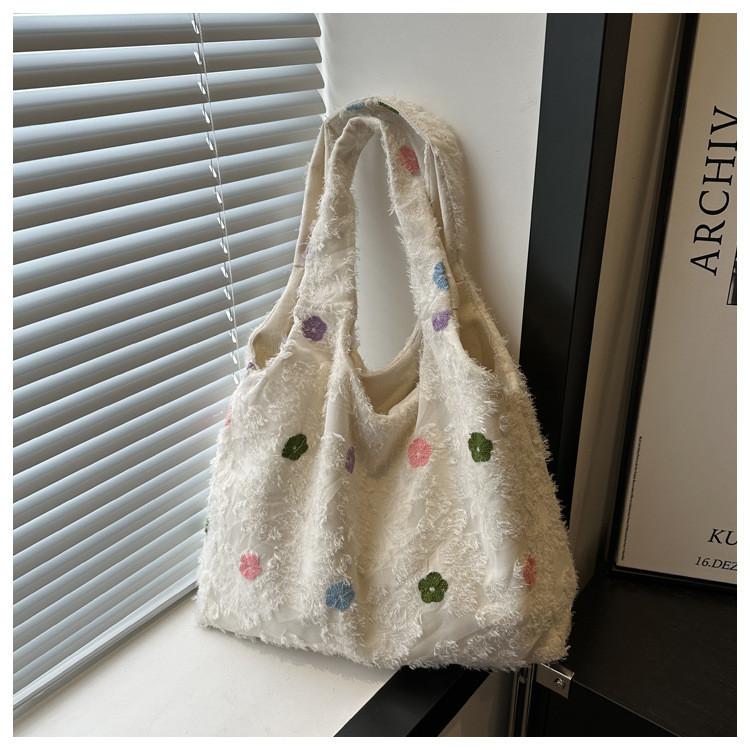 Knit Tote Bag With Heart Pattern For Casual Street Style And Daily Use