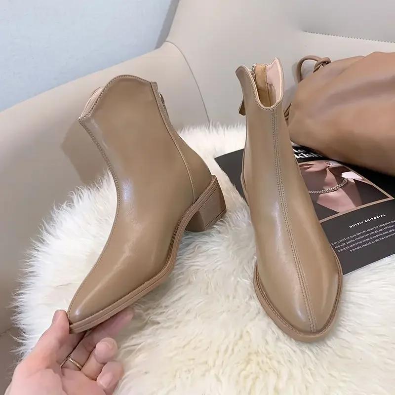 Fashion Round Toe Booties Leather Black Female Short Shoes On Promotion Large Size Warm Boot Autumn Fashion 2024 Hot Women's Ankle Boots