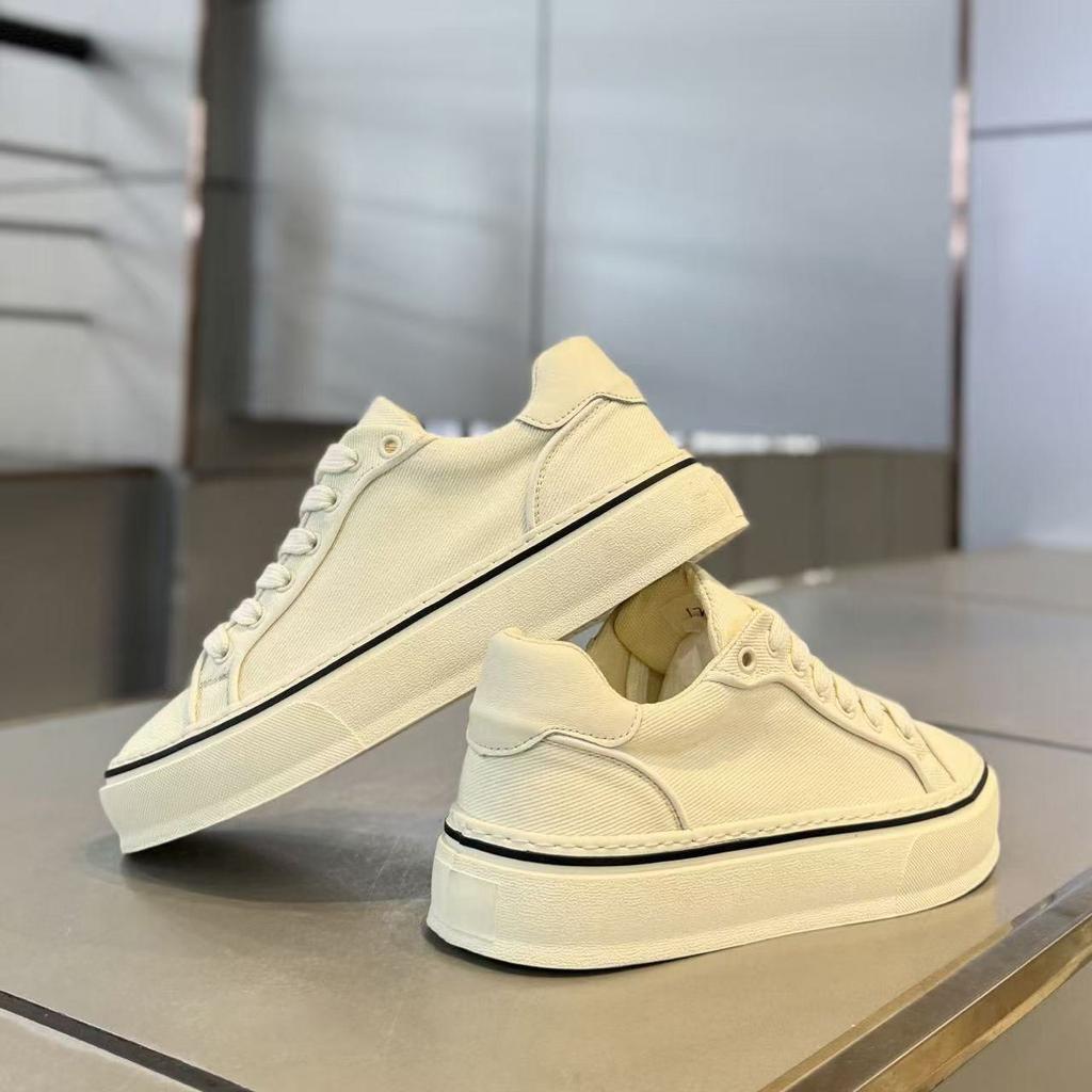 New Men's Classic Four Seasons Fashion Low Top Skateboarding Shoes Comfortable Soft Sole Sneakers