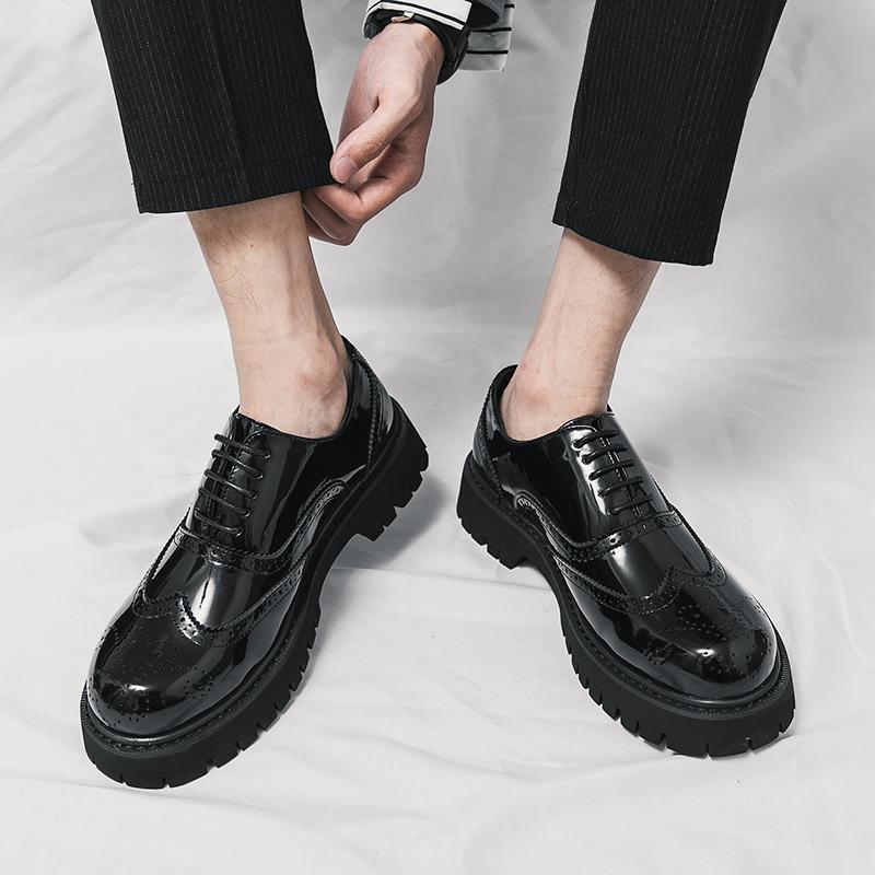 Brogue Round Head Leather Brand Luxury Men Casual Driving Designer Black Thick Soled Lace Up Oxford Shoes Wedding Dress Shoes