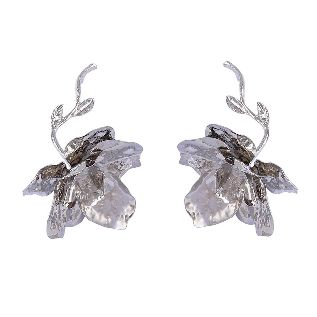 Exaggerated Light Luxury High-end Design Sense Metal Pleated Flower Earrings Retro Cold Wind Women's Earrings