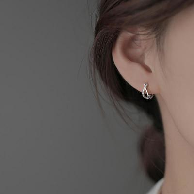 S925 Silber Geometrische Kreuz Ohrringe - Einzigartiges Kaltes Stil Design für Frauen