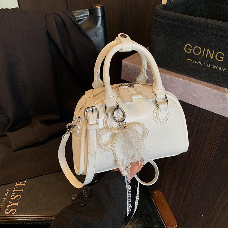 Premium niche bag women's spring and summer 2025 new fashion shoulder messenger bag casual Korean version portable pillow bag