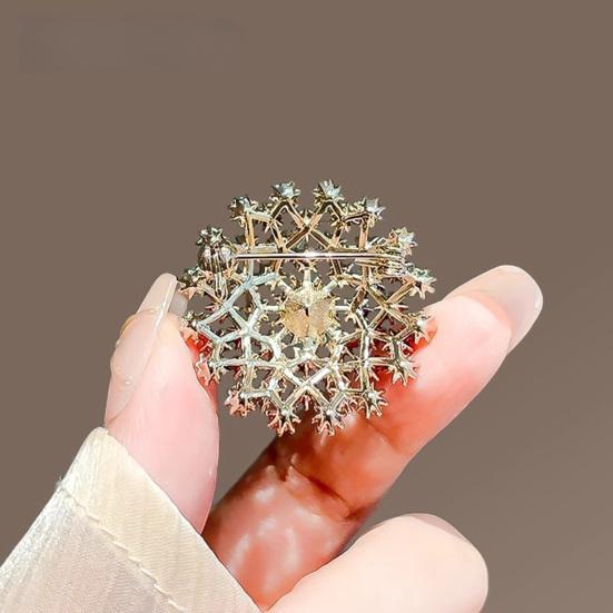 Women Brooch Sparkling Colorful Rhinestones Decor Dandelion Design Lapel Pin Sweater Scarf Badge Clothing Bags Accessories