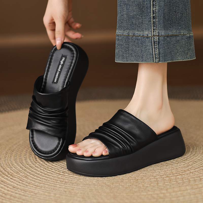 Krazing Pot Cow Skin Summer Size 40 Outside Slippers Thick Bottom Flat Platform Pleated Decoration Women Flip Flops Sandals