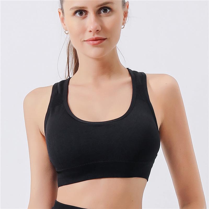 Seamless Shockproof Yoga Sports Bra with Chest Pad and Beautiful Back Design