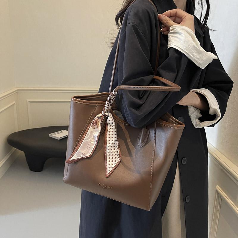 Women's Tote Bag Soft Leather Large Capacity Shoulder Bag