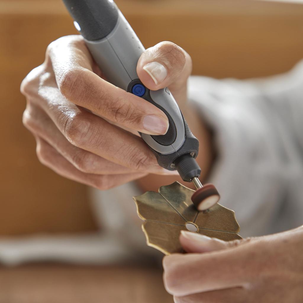 Dremel Sanding Grinding Rotary Tool Accessory Kit with 31 Pieces Includes Grinding Sanding and Mandrels 727-01 & Case, - Stones, Bands, Cut-Off