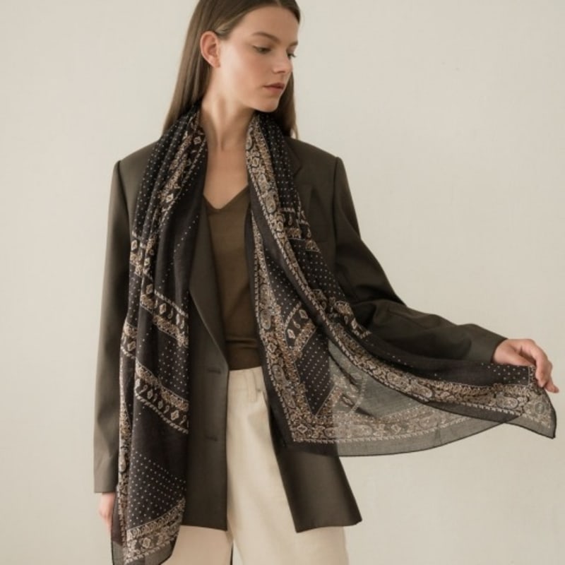 

BB’DE SOLI’DE dot paisley modal scarf - black black
