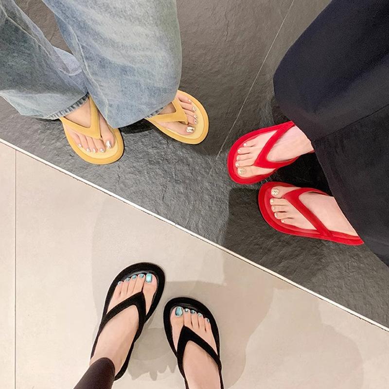 A Pair of New Summer Models for Everyone~ Stepping On Shit Feels Like Beach Vacation Thick-soled Flip-flops for Women's Sandals