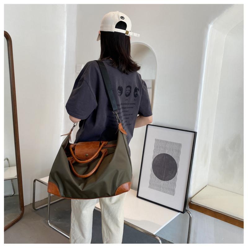 Mode Farbblock Kurztrip Reisetasche Bequemes Nylon Große Kapazität Gepäcktasche Leichte Schwimm-Fitness-Tasche Schlichte Alltags-Ausgehhandtaschen