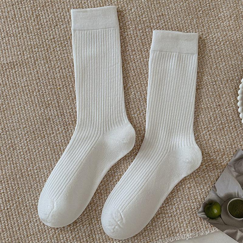 

Women s Vertical Stripe Wool Socks: Thick, Warm, Simple, Solid Color, Versatile Japanese College Style, Mid-Calf Pile Socks for Autumn and Winter Gift Box белый