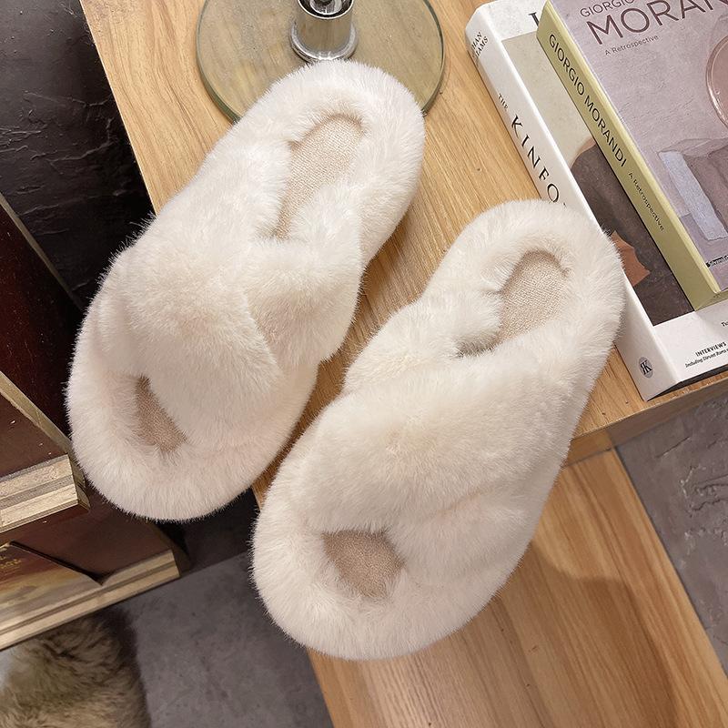 

2025 new women s autumn and winter wool shoes cotton slippers women s outer wear home warm non-slip cotton slippers plush slippers 40 бежевий
