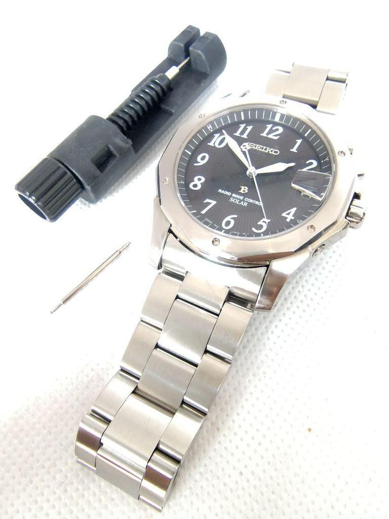 [USED] Radio-controlled solar watch, strap, rare Seiko Brightz titanium