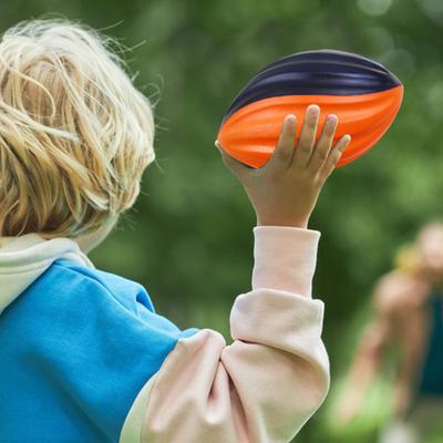Soft Rugby Ball Kids Foam Spiral Football Toy Easy Grip Decompression Toy Hand-Eye Coordination Training Small Footballs for School Sports Party Game