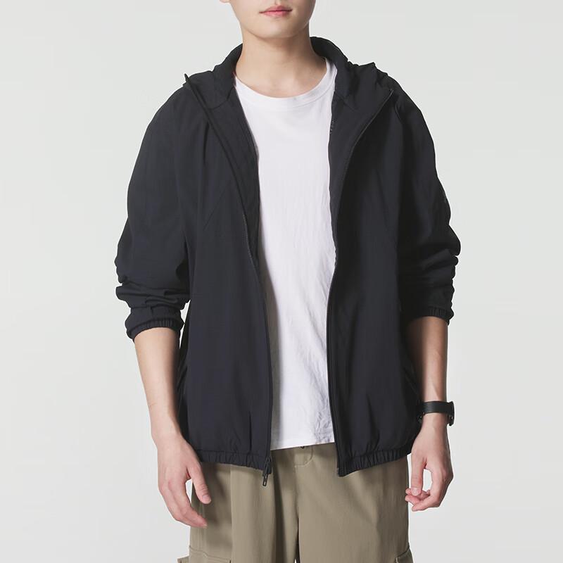Under Armour Men s Woven Hooded Jacket L чёрный