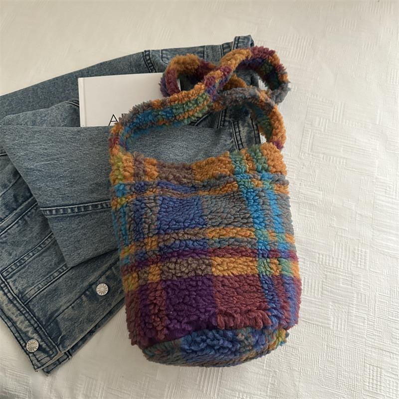 

Trendy Women s Bucket Bag In Eye-catching Colors Ideal For Autumn And Winter Casual Outfits With Ample Space Colorful