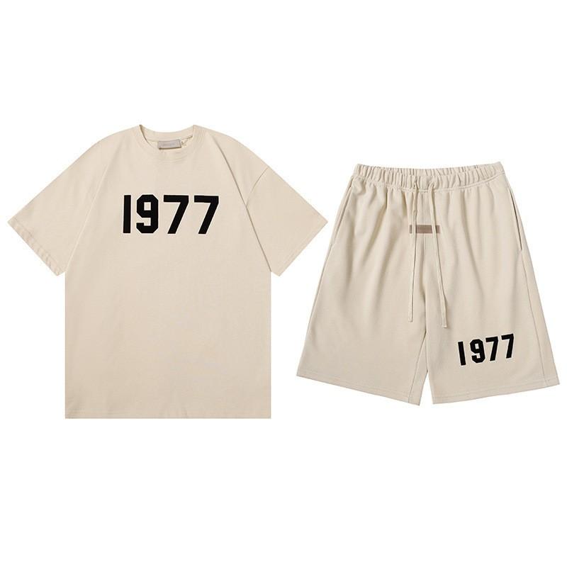 FOG Essentials Flocked Print 1977 Unisex