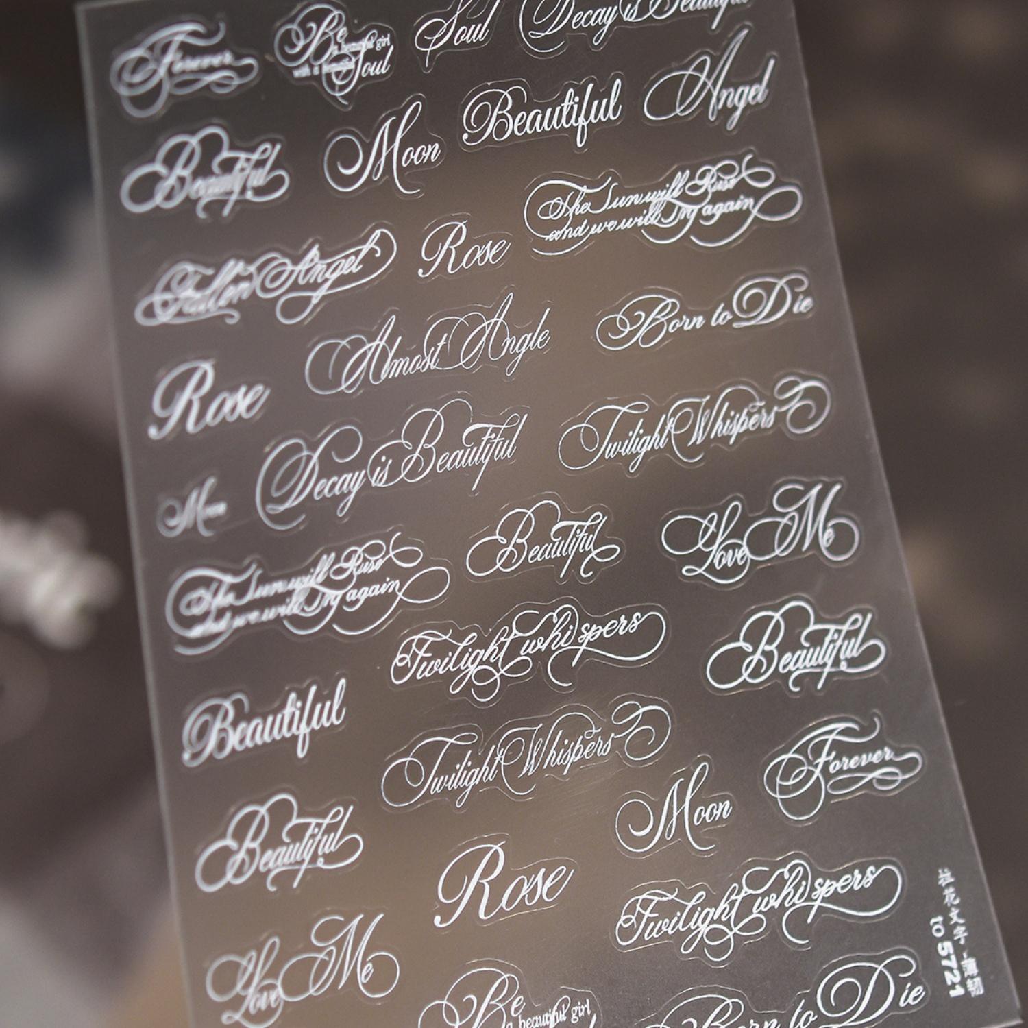 Witte Script Kalligrafie Woorden 5D Nail Art Stickers Reliëf Pure Witte Lijn Minimalistisch Fris Lettertype Nail Decals Manicure DIY