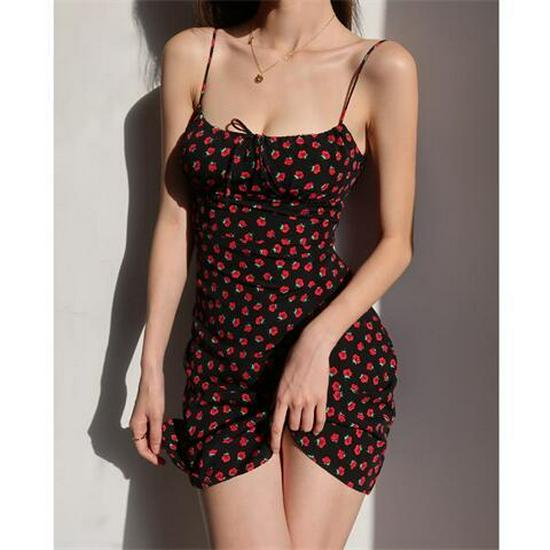 Retro Francuska Sukienka w Kwiaty Wyszczuplająca z Wysokim Stanem Czarna