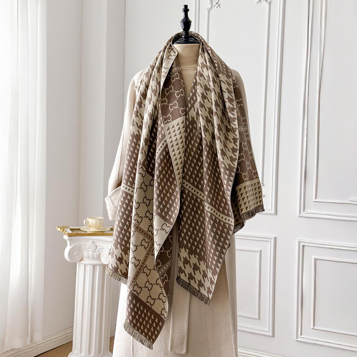 

Elegance Houndstooth Print Scarf Soft Warm Fringe Pashmina Jacquard Shawl Autumn And Winter Coldproof Windproof Blanket