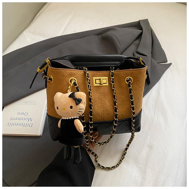 High-value Large-capacity Bag Women's New Retro Suede Diamond Chain Crossbody Bag Shoulder Bucket Bag