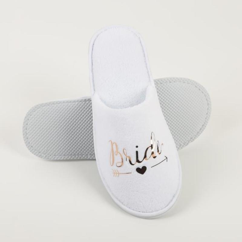 Fashion Non-slip Soft Sole For Bride Bridal Party Slippers Set, Coral velvet Close-toe With Golden Letter Lightweight Plush Cozy Flats