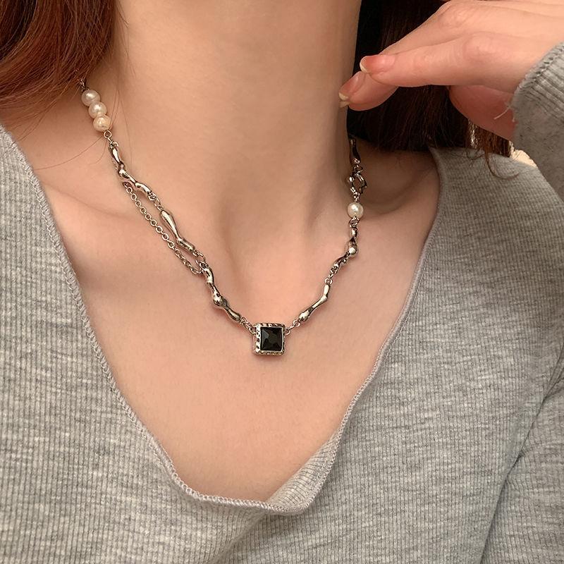 Sweet Cool Freshwater Pearl Zircon Necklace Female Hip Hop Sweet Cool Hottie Premium Design Sense Niche Clavicle Chain