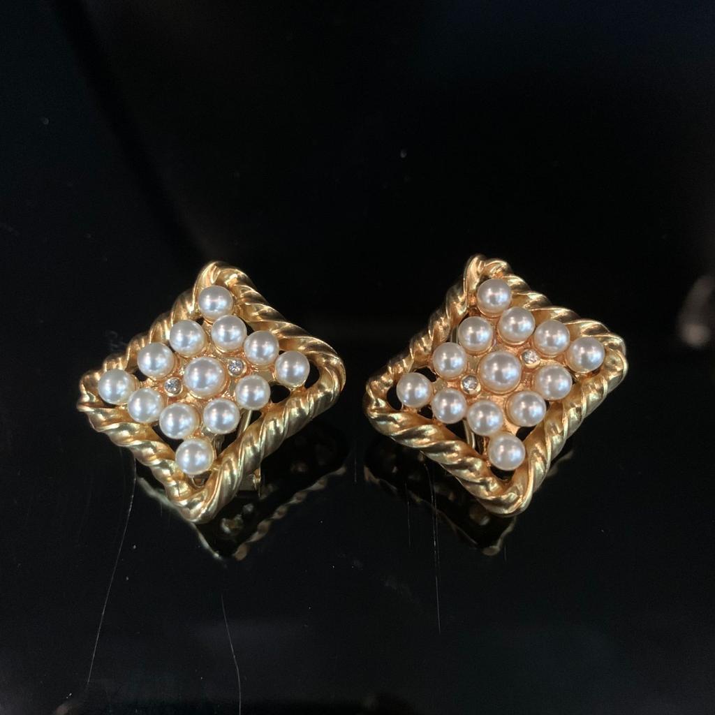 Vintage Court Femininity Heavy Industry Autumn and Winter Electroplating Inlaid Stud Earrings Brooch Bracelet Necklace Jewelry Set