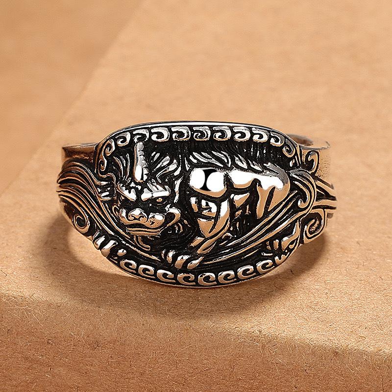 Ethnic Style Pixiu Ring for Men, Domineering and Trendy, Aged and Dyed Black Craft, Creative Index Finger Ring