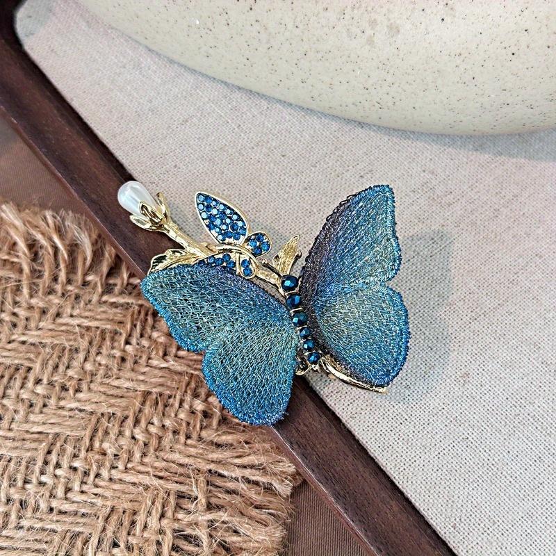 1Pc Elegant Retro Light Luxury Hand-Embroidered Butterfly Brooch With Simulated Pearls and Rhinestones, Gradient Process Corsage