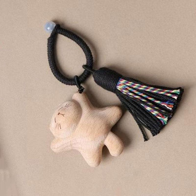 Beech Wood Lucky Cat Keychain Pendant - Creative Couple Bag Charm, Trendy Gift