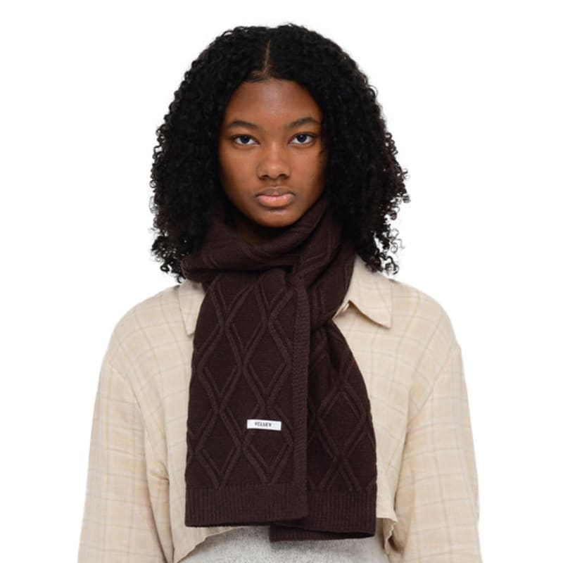 

Velsey Diamond Woven Knit Muffler [BROWN] BROWN