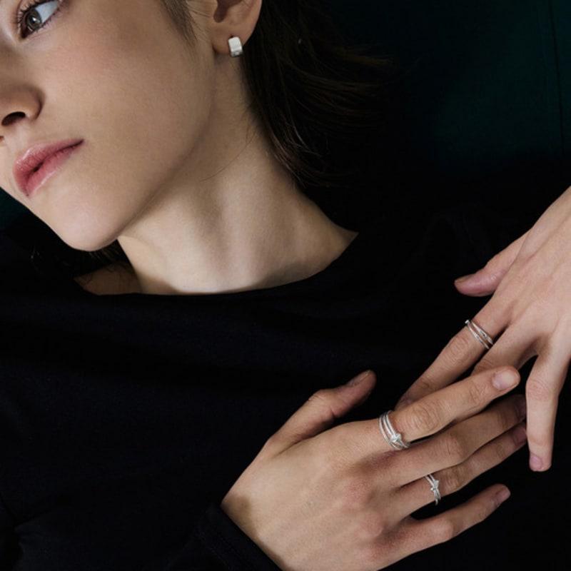 TOU NP027 Double Twist Band Open Ring