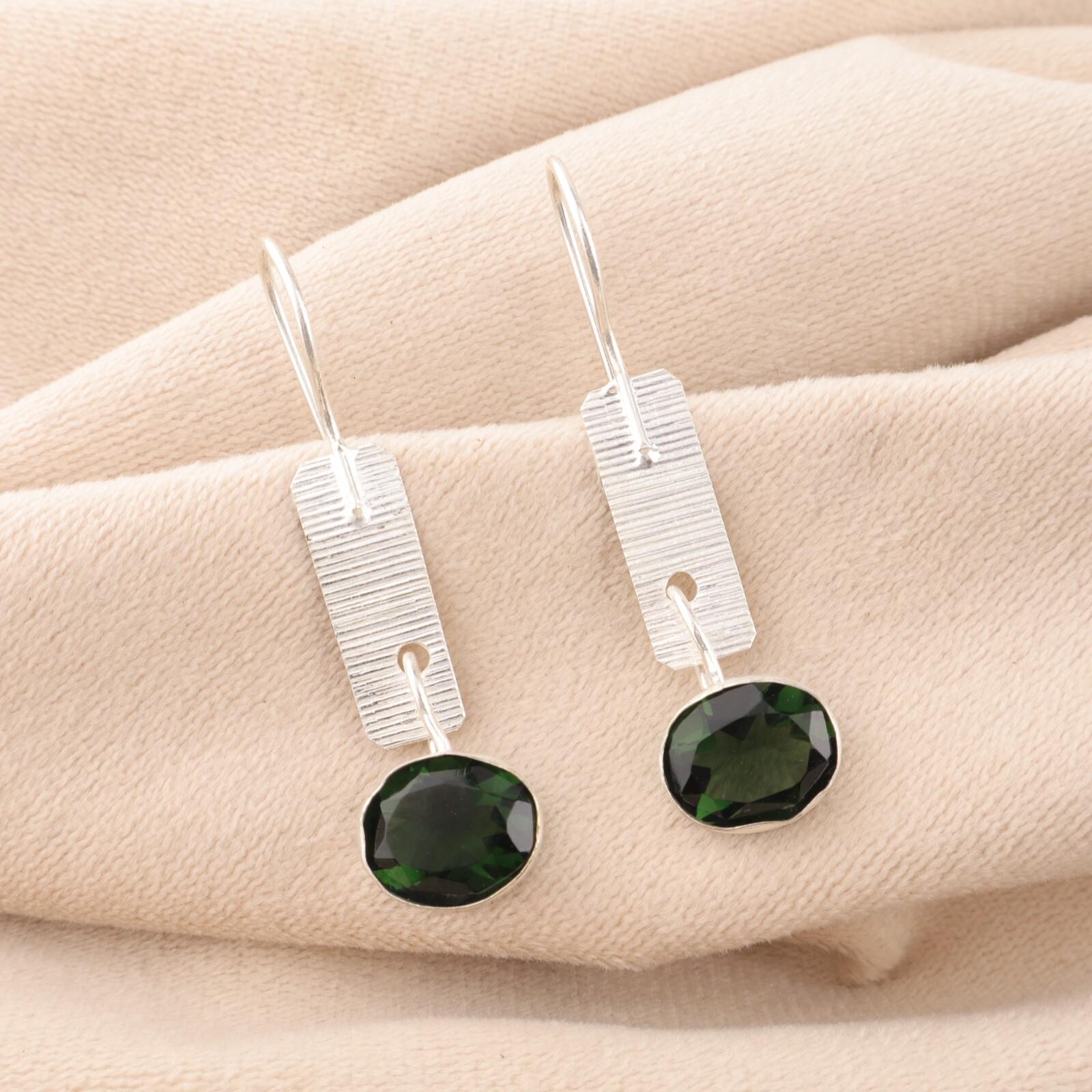 

Зеленый Турмалин Драгоценный Камень 925 Проба Серебро Ювелирные Изделия Ручной Работы Серьги-Подвески 1,9 EE-168-16