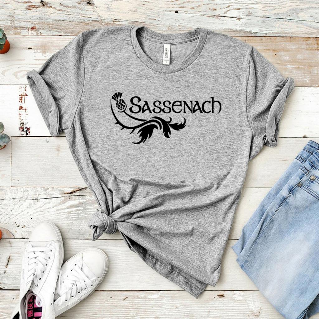 Koszulka Sassenach dla kobiet Koszulki z serii Outlander Book Series Koszulki z serialu Outlander Tv Show inspirowane Claire Jamie Fraser Koszulki z grafiką