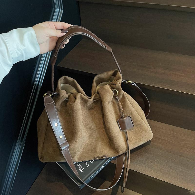 Large-capacity Commuter Crossbody Bag, High-end Pleated Shoulder Bag, Handbag
