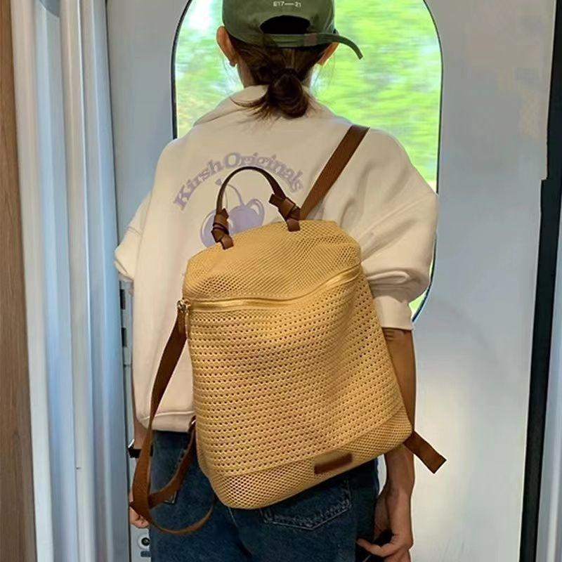 

Summer Super Popular Casual Straw Backpack Women 2025 New Niche High-Grade Lightweight Backpack Women Large Capacity Sand color