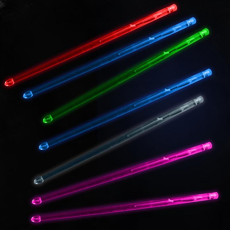 USB-aufladbare 13-farbige/15-farbige LED-Leucht-Trommelstöcke für Nachtaufführungen