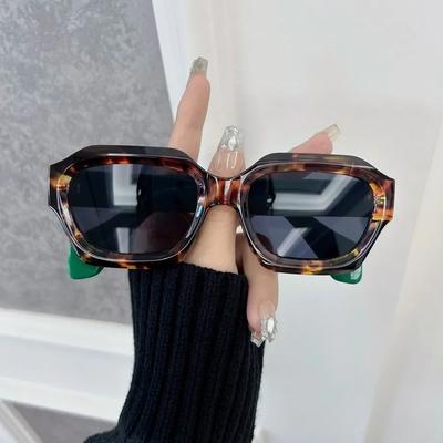 Fashion Square Sunglasses Women Men Brand Designer Trendy Sun Glasses Female Outdoor Cool Travel