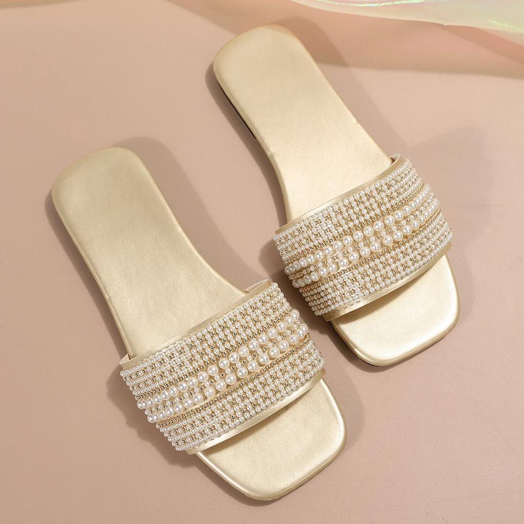 Modne damskie płaskie kapcie 2025 lato nowe modne plażowe antypoślizgowe sandały na zewnątrz perłowe luksusowej marki designerskie buty Zapatos De Mujer