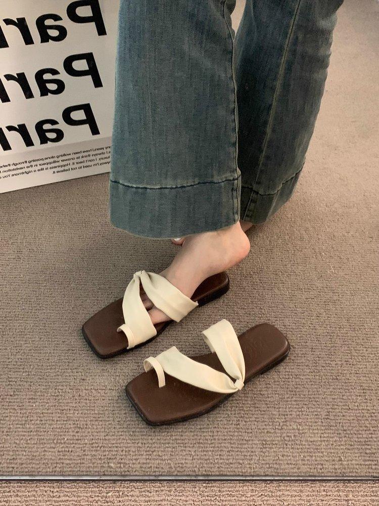 

Premium sense one-word sandals women s summer wear 2025 new with skirt open-toed flat-bottomed beach Roman cool slippers 39