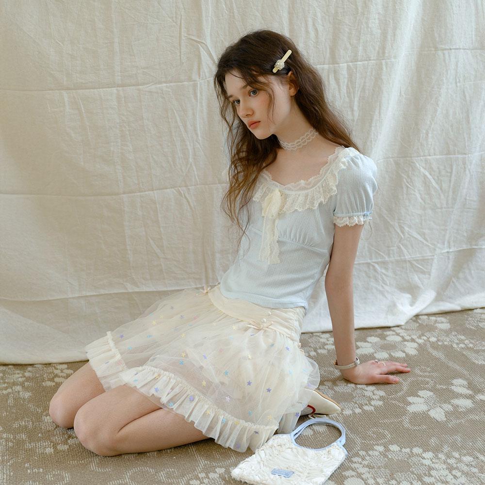 Ceme Adu Cest_Star Embroidered Mesh Mini Skirt
