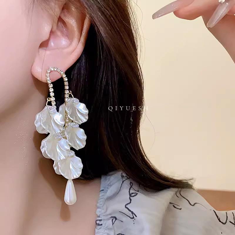 S925 Silver Pearl Tassel Luxury Earrings - Elegant & Versatile Design for Women