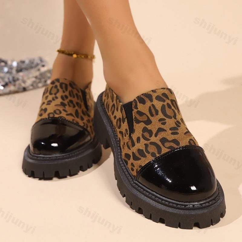 

Мода 2025 Весна Новые Женские Модные Леопардового Дизайна Повседневные На Толстой Подошве Одинарные Туфли С Мелким Вырезом Удобные Слипоны Массивные Туфли-Лодочки 41 леопардовый