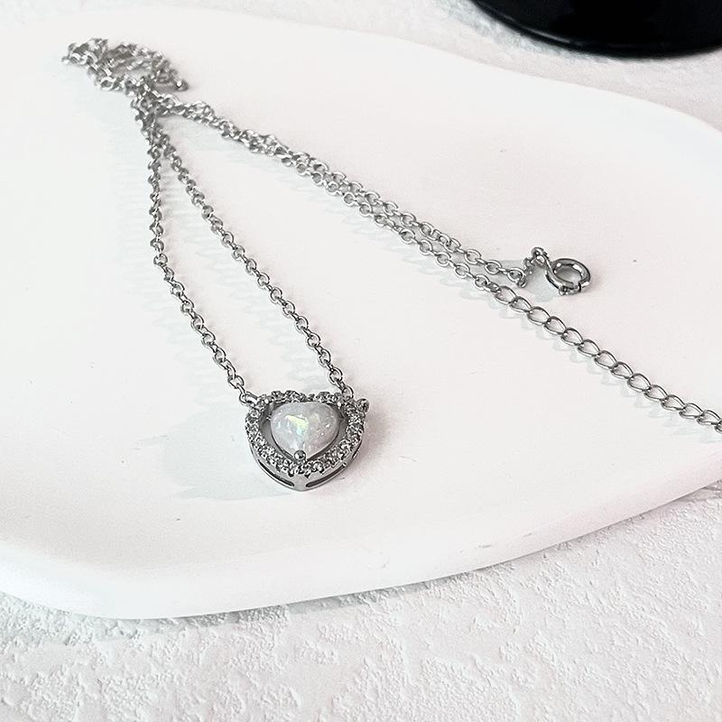 Love Imitation Opal Stone Necklace Women'S Light Luxury Niche Design Sense Year Fashion Gemstone Zircon Women