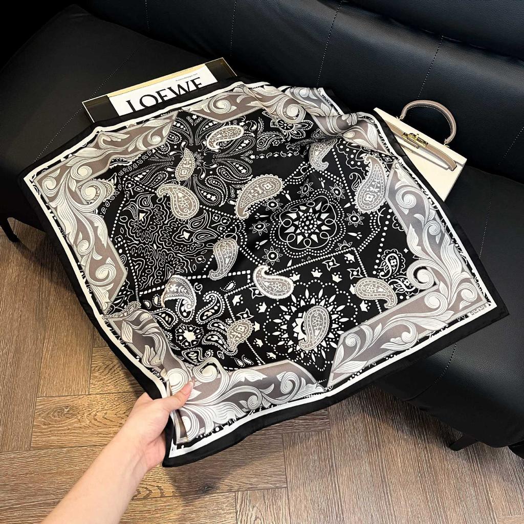 New versatile fashion silk small square scarf professional scarf silk scarf spring and summer matching scarf temperament simple silk scarf