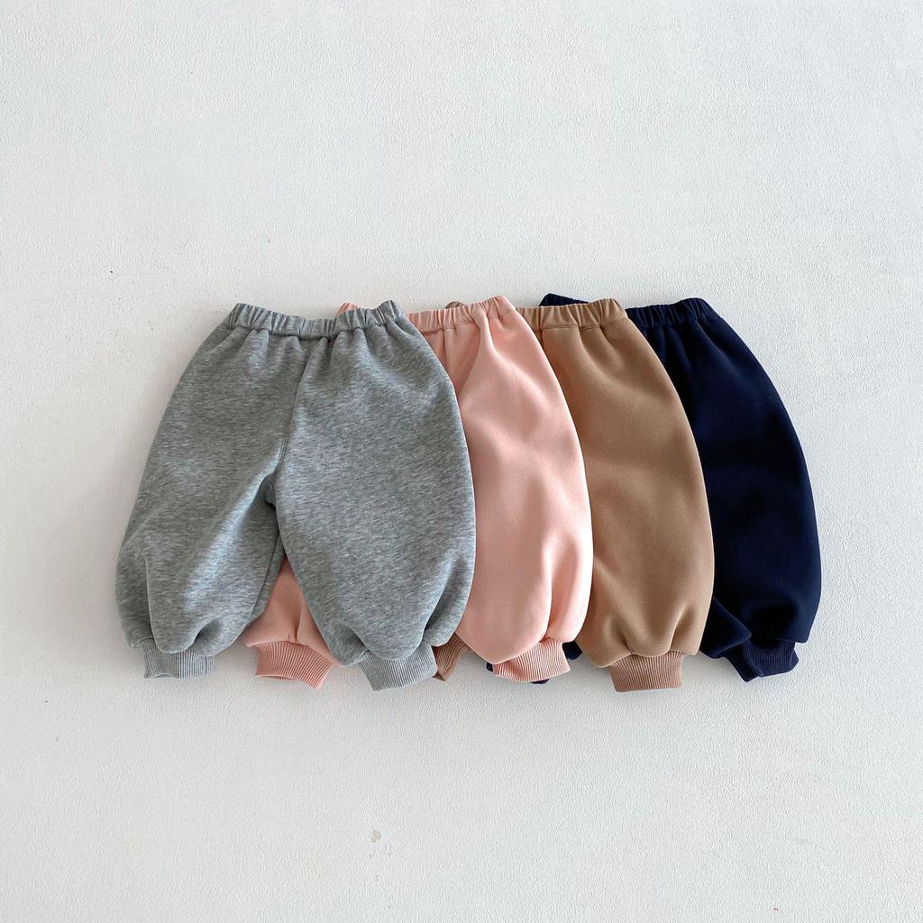 2025 Winter Boys' Korean Little Bear Patch Training Pants - Thickened, Color Blocked, Trendy Casual Pants for Kids